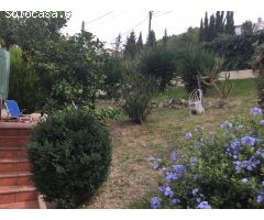 Dos viviendas con encanto y gran jardin a pocos minutos de centro urbano