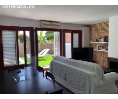 Casa con jardin  piscina en alquiler en Vallpineda.Sitges