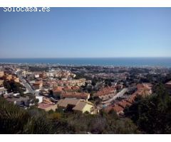 TERRENO CON VISTAS AL MAR Y A LA BAHÍA.