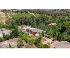 SANT ESTEVE SESROVIRES - ¡Ideal inversores! Antiguo complejo recreativo para reformar con piscinas y