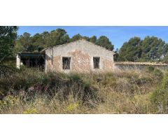 ????Casa de campo terreno rústico de 20.000 m² incluye una casa de 128m² para reformar en SENTENILLA