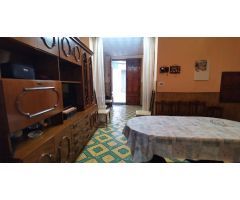 Casa en Callosa d´en Sarriá 5 amplias habitaciones con una superficie de 170 m² 133.500€! ????