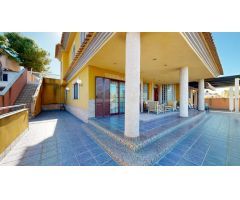 CHALET CON ASCENSOR EN EL ESPARRAGAL