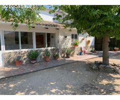 REF: C013 GRUPO INMOTEKA INMOBILIARIA VENDE CHALET EN URBANIZACION LOS PRADOS (SANTA ANA)