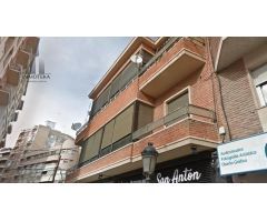REF: CBD052 GRUPO INMOTEKA INMOBILIARIA VENDE EDIFICIO ZONA CENTRO/ALTOZANO