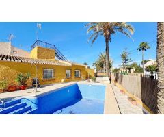 Villa en Venta en Orihuela Costa, Alicante