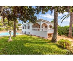 Villa en Venta en Torrevieja, Alicante