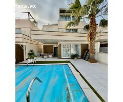 Tu oasis con piscina y vistas al mar!!