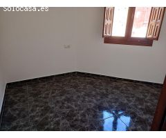 CASA DE 2 PLANTAS CON TERRAZA EN VENTA EN ADRA