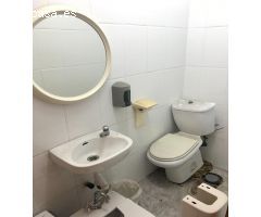 BONITO LOCAL EN VENTA EN ADRA