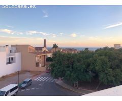 MAGNIFICO ATICO EN VENTA EN ADRA CON VISTAS AL MAR