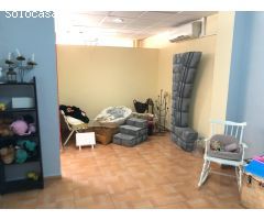 BONITO LOCAL COMERCIAL EN ADRA EN VENTA