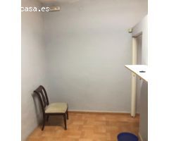 BONITO LOCAL COMERCIAL EN ADRA EN VENTA