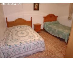 GRAN CASA SEMICÉNTRICA EN VENTA EN ADRA
