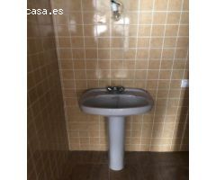 LOCA COMERCIAL EN VENTA EN ADRA