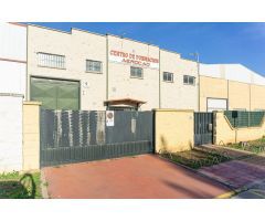 NAVE INDUSTRIAL CON UN ESPACIO AMPLIO Y FUNCIONAL EN SAN JOSÉ DE LA RINCONADA (SEVILLA)