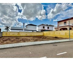 SOLAR URBANO EN CANTILLANA
