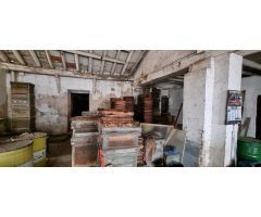 Venta de casa con almacén en Épila