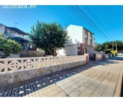CASA TIPO DUPLEX EN LOS NAREJOS A 2 MINUTOS DE LA PLAYA