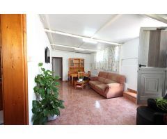 Casa independiente con huertas en el Desierto de Granadilla.