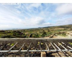Finca con producción de vino con lagar en el Río de Arico