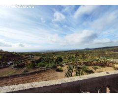 Finca con producción de vino con lagar en el Río de Arico
