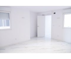 Piso totalmente reformado en pleno centro de Santa Pola