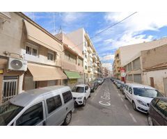 Se vende piso OKUPA en Elche (Alicante).