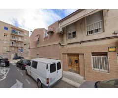 Se vende piso OKUPA en Elche (Alicante).