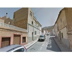 Se vende apartamento OKUPA en Villena (Alicante).