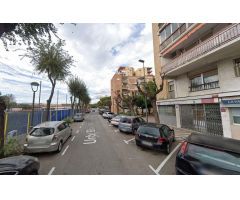 Se vende piso OKUPA en Tarragona (Tarragona).