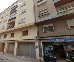 Se vende piso OKUPA en Calle Muralla 28 de Reus (Tarragona).