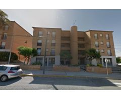 Se vende local en Avenida Sant Jordi 40-42 de Torredembarra (Tarragona).