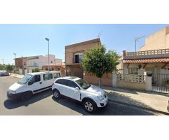 Se vende casa OKUPA en Calle del Pilar 26 en Canonja (Tarragona).