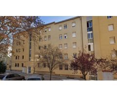Se vende piso OKUPA en Terrasa (Barcelona).