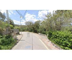 Se vende casa OKUPA en Urbanización Canadá Park 427 de Vallgorguina (Barcelona).