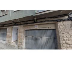 Se vende piso OKUPA en Calle la Tossa 24 de Santa Margarida de Montbuí (Barcelona).