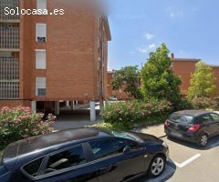Se vende Piso OKUPA en Calle del Mas Pellicer 1 de Reus (Tarragona).