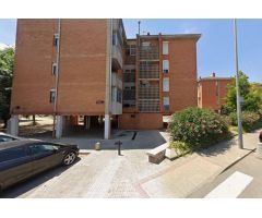 Se vende Piso OKUPA en Calle del Mas Pellicer 1 de Reus (Tarragona).