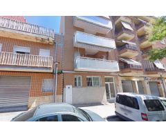 Se vende piso OKUPA en Calle Vuit 37 de Tarragona (Tarragona).