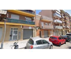 Se vende piso OKUPA en Calle Vuit 37 de Tarragona (Tarragona).