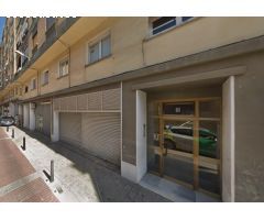 Se vende piso OKUPA en Calle Vidal 3 de Reus (Tarragona).