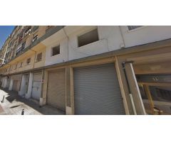 Se vende piso OKUPA en Calle Vidal 3 de Reus (Tarragona).