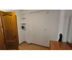 Piso en Venta en Málaga del Fresno, Málaga