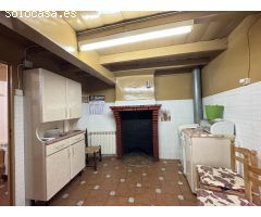 ???? Descubre el encanto de esta casa en Burgohondo ????