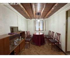 ???? Descubre el encanto de esta casa en Burgohondo ????