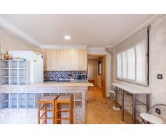 SE VENDE PLANTA BAJA A 200 MT DE LA PLAYA DE LA MATA, PARA ENTRAR A VIVIR