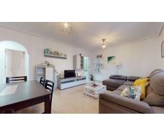 Apartamento con terraza en planta baja