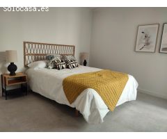 Bungalós con piscina comunitaria