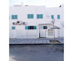 Casa adosada a 400m de la playa en Torre de la Horadada